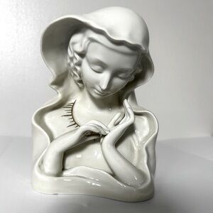 Vintage Gerold Porzellan Madona Virgin Mary Figurine Bavaria Germany